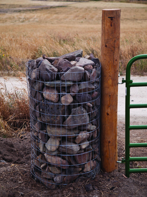 Solid Stonework Building Rock Fence Posts Grit